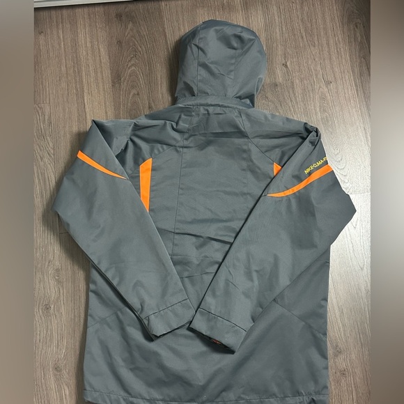Nike Jacket - Picture 11 of 11